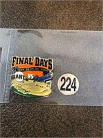 Giants VS Dodgers 1999 Final Days Pin 224