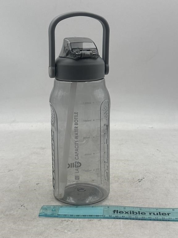 NEW Large Capacity Water Bottle