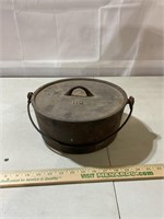 Cast iron Dutch oven, 11”