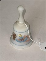 FENTON SMALL MUSICAL BELL WITH RABBIT BY D. HART