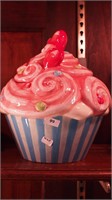Pottery cookie jar in the form of a cupcake