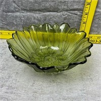 Vtg Indiana Green Lily Pons Sunflower Dish damaged