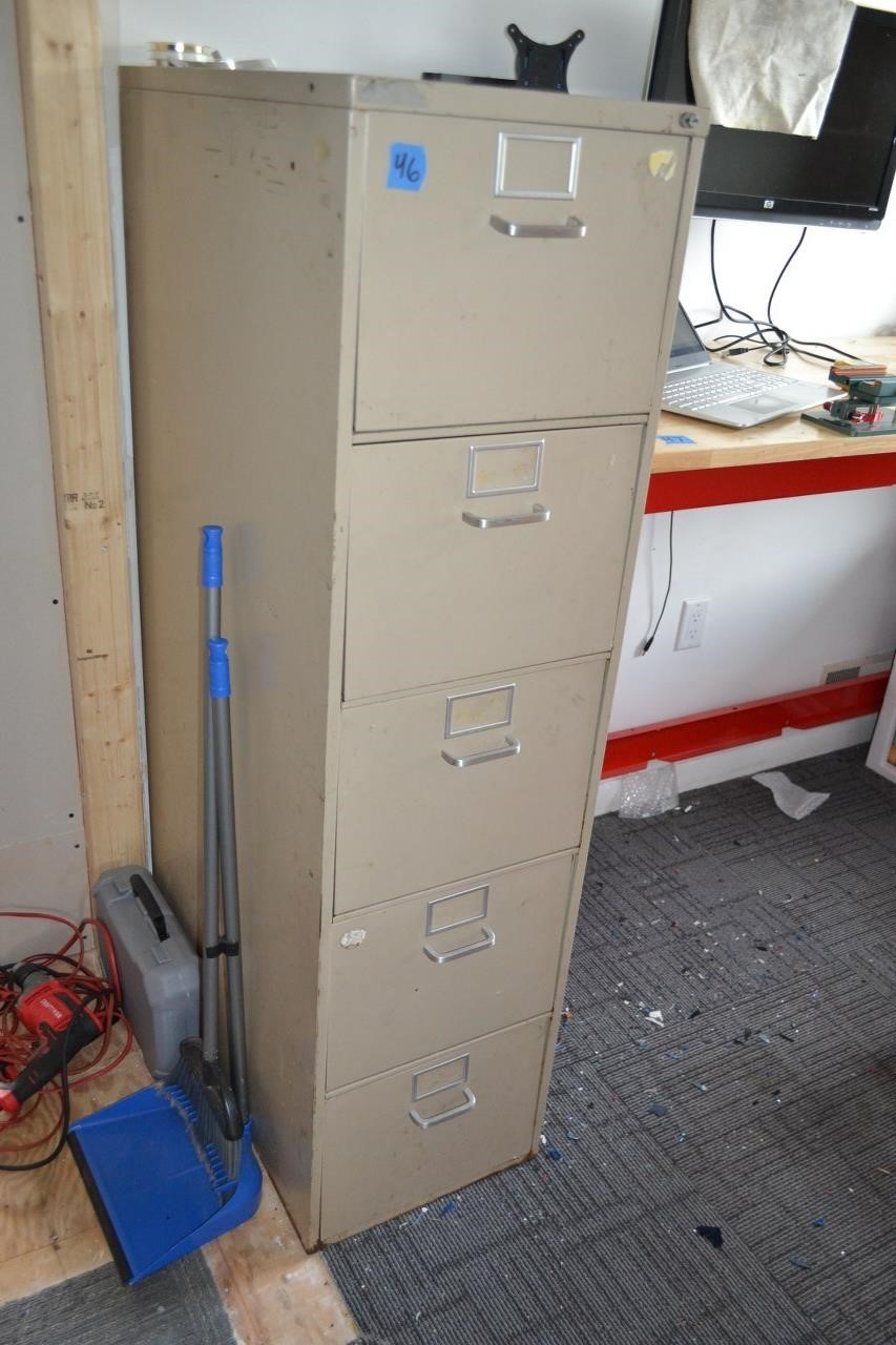 46: 4 drawer metal filing cabinet 57inH