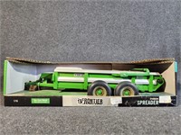 1:16 ERTL Frontier Spreader