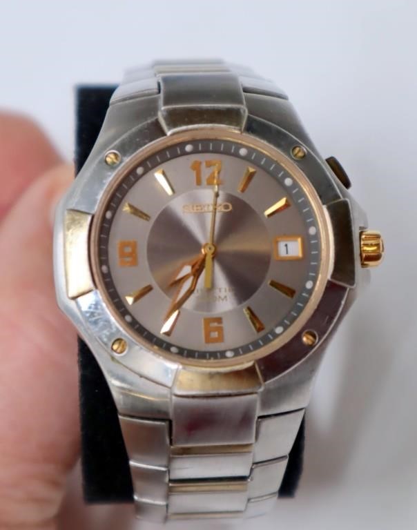 Seiko Kinetic Watch w Gold Accents 5M62-0AN0 | Big Al's Auction
