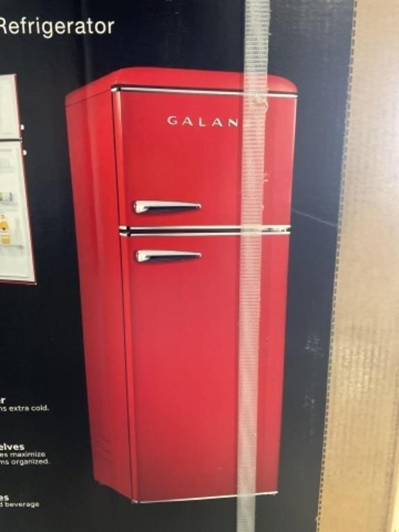 7.6Cu. Ft. Retro Red Refrigerator/Freezer