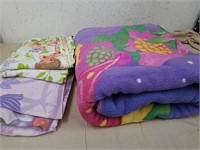 Kids blanket and sheet set