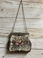 VINTAGE SMALL KISSLOCK FLORAL TAPESTRY CHAIN