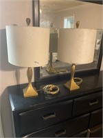 2 nice side table lamps