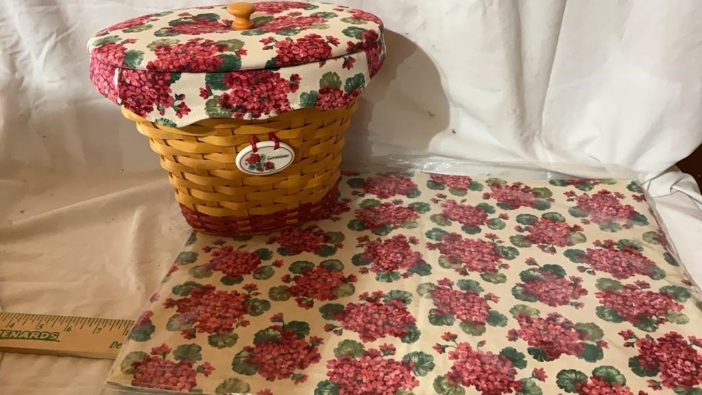 Longaberger Geranium Basket 2002, with Placemats