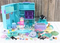 Littlest Pet Shop w/Related Toys