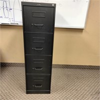 4 Drawer Metal File Cabinet        (R# 203)