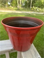 TrueLiving 12in Magellian Planter Glossy Red LARGE
