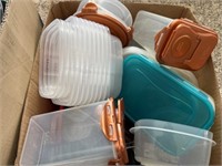 Grouping of Assorted Plasticware