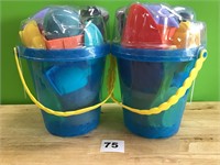 Beach Bucket with Sand Molds & Beach Toys lot of 2