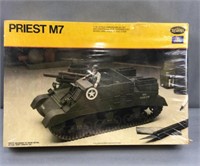 Priest m7 tank model sealed 1/35 scale