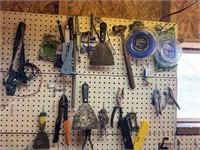 TOOLS ON WALL LOT