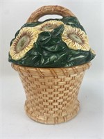 Cooks Club Ceramic Bouquet Basket Cookie Jar