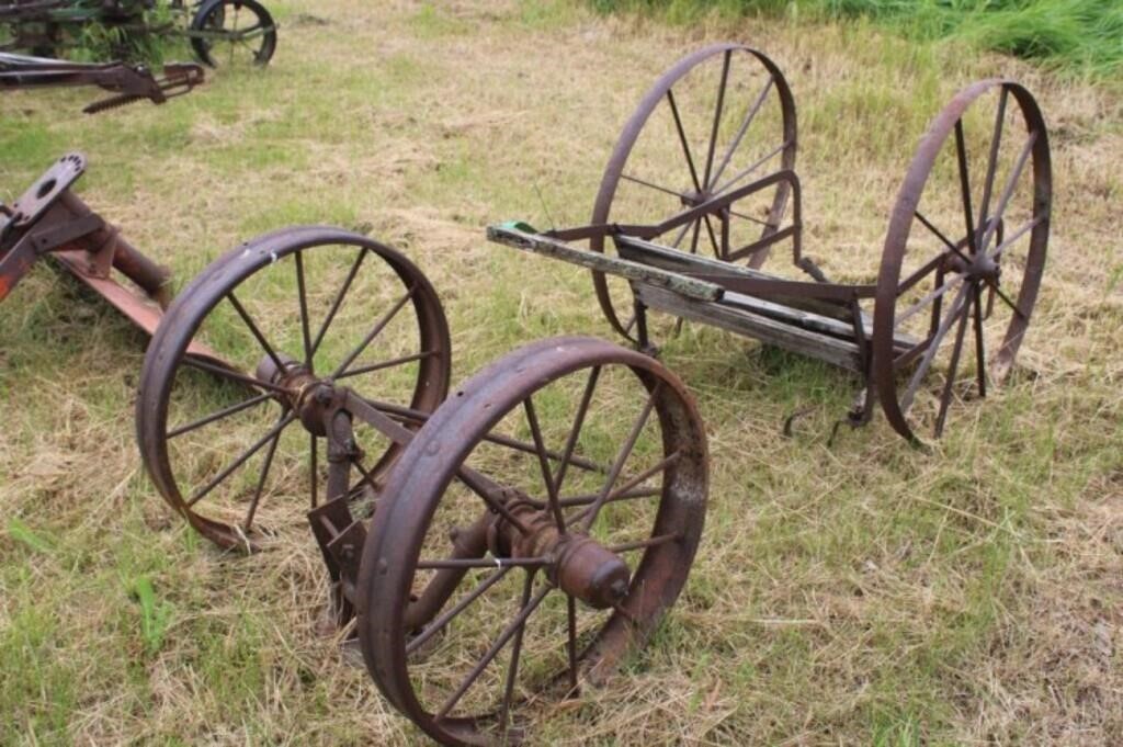 Antique 2-Wheel Yard Cart