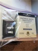 Oatmeal bath kit in box
