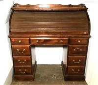 Rolltop Desk with Nine Drawers