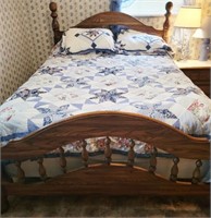 QUEEN SIZE SMALL CANNONBALL BED W/STORE BOUGHT