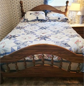 QUEEN SIZE SMALL CANNONBALL BED W/STORE BOUGHT