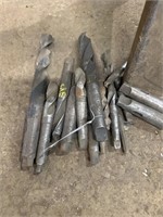 Large and medium sized drillbits