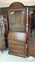 Hutch 28x15x75”