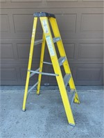 Keller # 775 5 ft Fiberglass Ladder