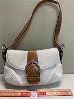 LOVELY COACH LADIES PURSE