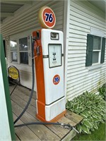 Bowser Union 76 Gas Pump
