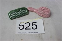 Vintage Hairbrush & Comb S & P Shakers - 1983