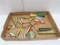 Grouping of (16) Vintage Fishing Lures – early