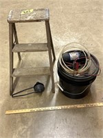 Bucket siphon pump, 2 Step ladder & Ear