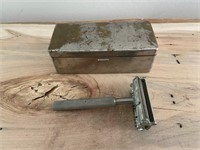 Antique Valet Autostrop Safety Razor & Metal Case