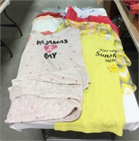 Clothes lot-T shirts & blouses w/ 1 pj set- sz XL