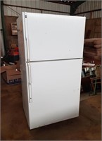 GE Refrigerator
