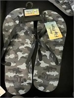 Mens Camo Flip Flops NEW M 10/11