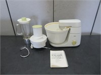 'BRAUN' FOOD MIXER WITH ATTACHMENTS
