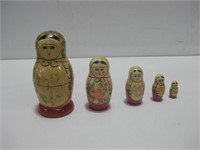 6" Russian Nesting Dolls