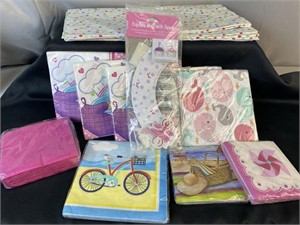 Party Napkins/Decoupage Supplies/Crafting