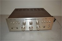Marantz 1060 Amplifier
