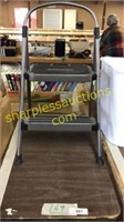 Cosco step ladder