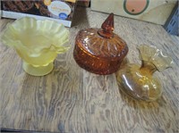 YELLOW AND BROWN GLASS ITEMS