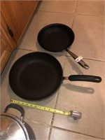 (2) Commercal Grade Skillets