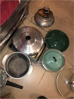 Cookware ~ Palstic Containers &  Misc