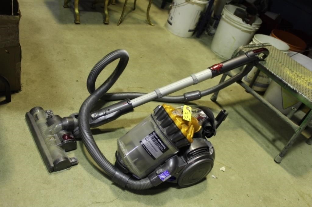 Dyson Stowaway Vacuum Set , works, estate