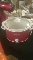 Hamilton Beach red and white slow cooker