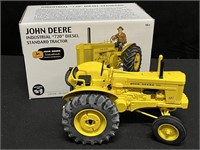 John Deere Industrial 720 Standard Tractor Die